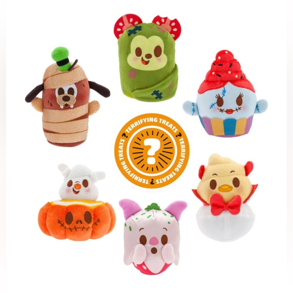 BNIB Sealed Disney Parks Munchlings Scented Plush Terrifying Treats Halloween